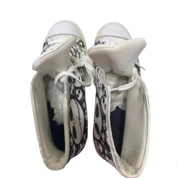 The Nightmare Before Christmas Canvas Shoes NWT Tim Burton Printed High Top S 10 - Picture 7 of 9